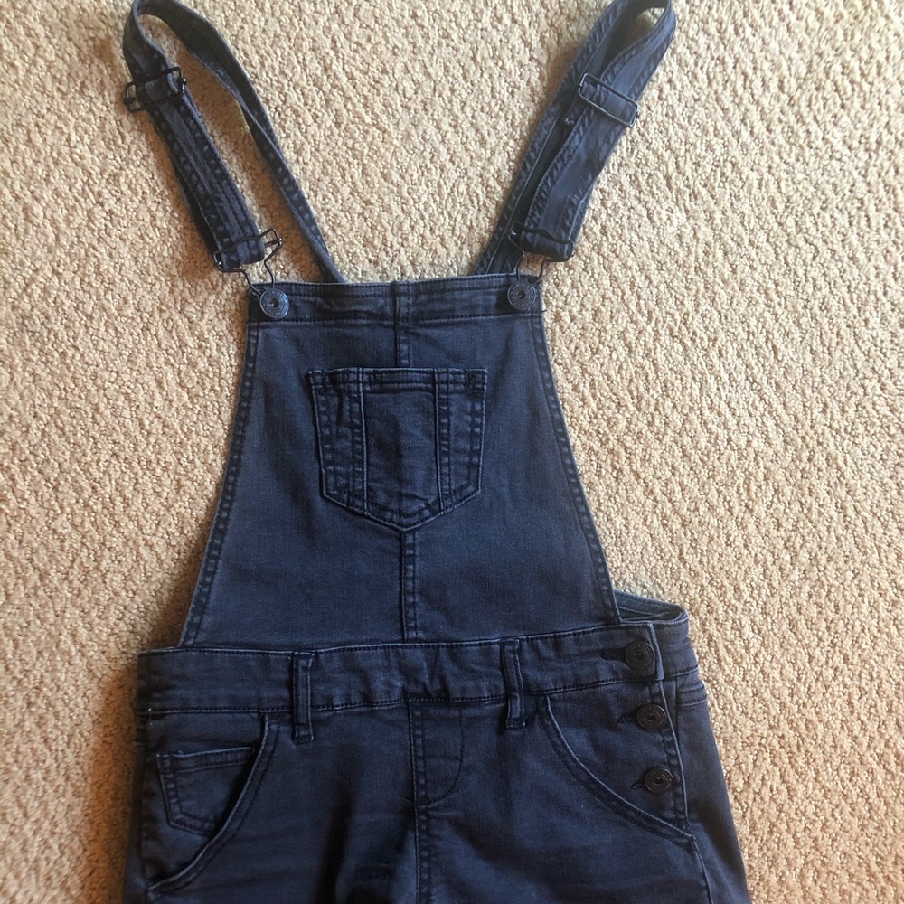 Black jean short overalls size small